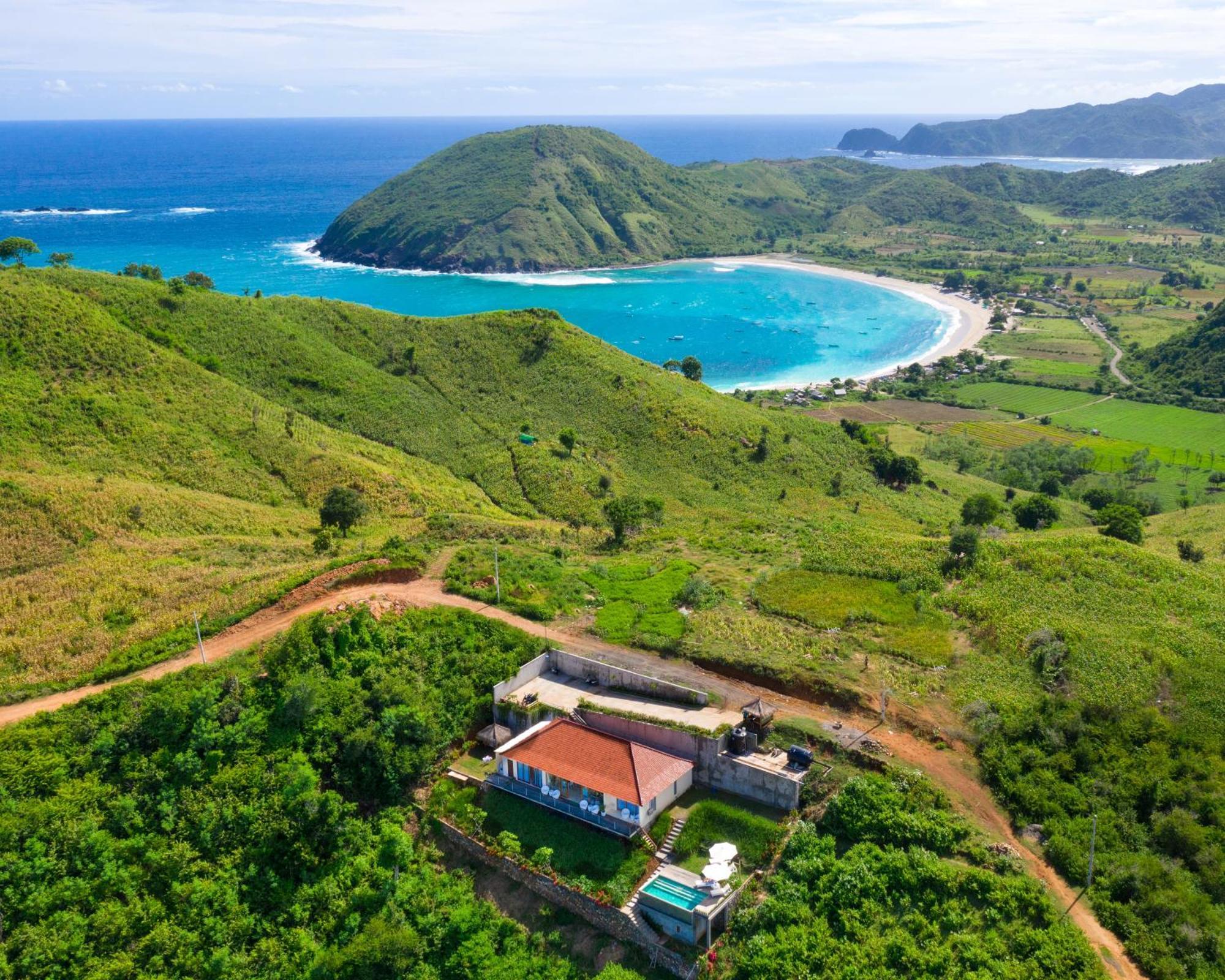 Villa Atas Pelangi Kuta (Lombok) Exterior foto